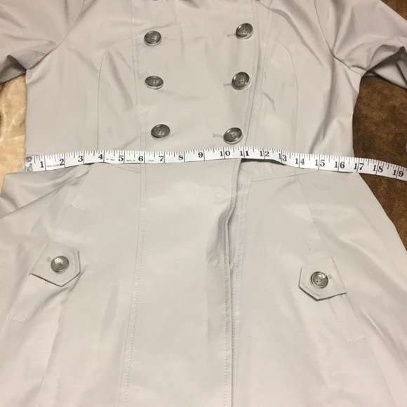 ✂️ Via Spiga Trench Coat 🧥 - Picture 7 of 9